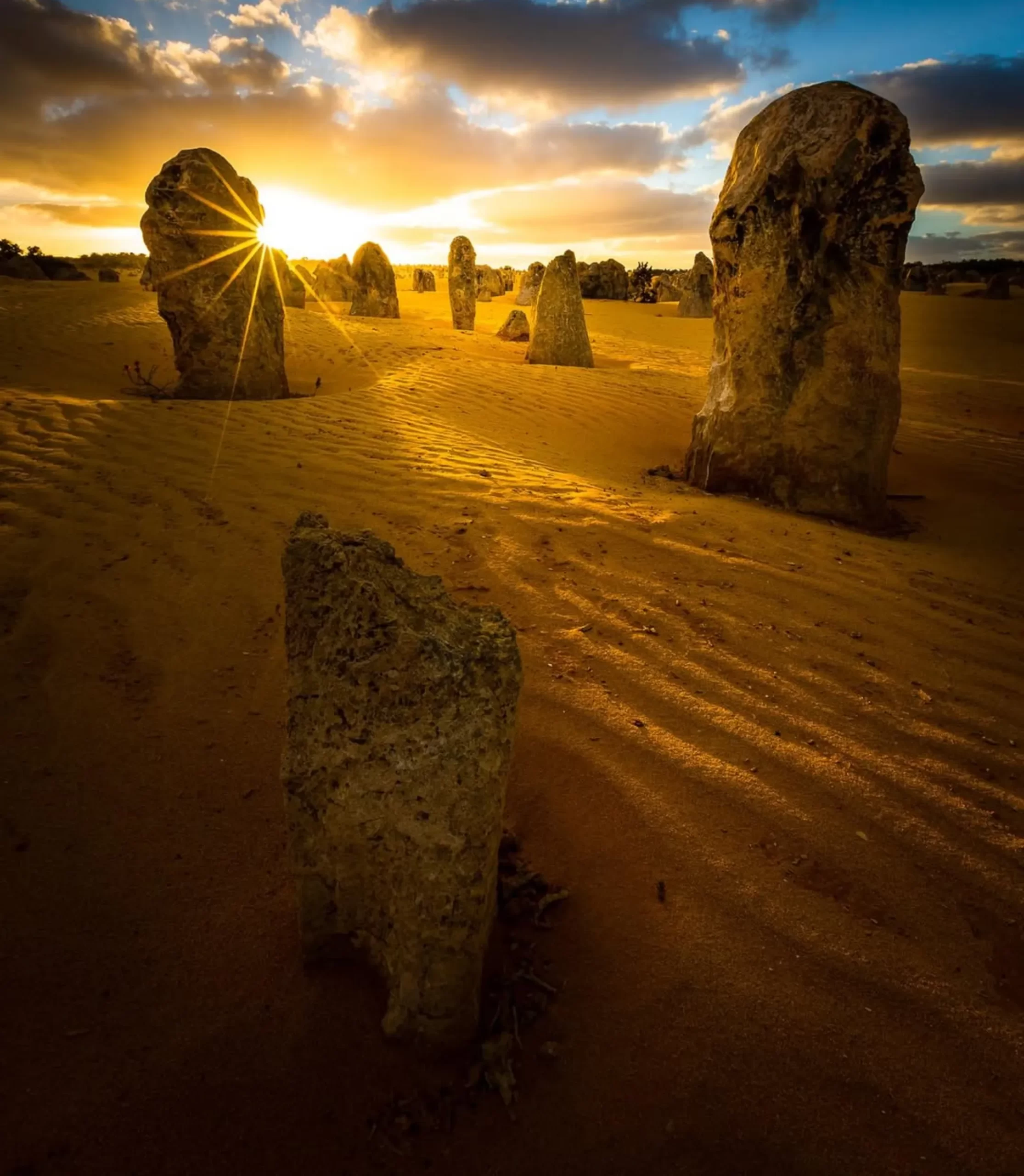 yellow sand, Pinnacles