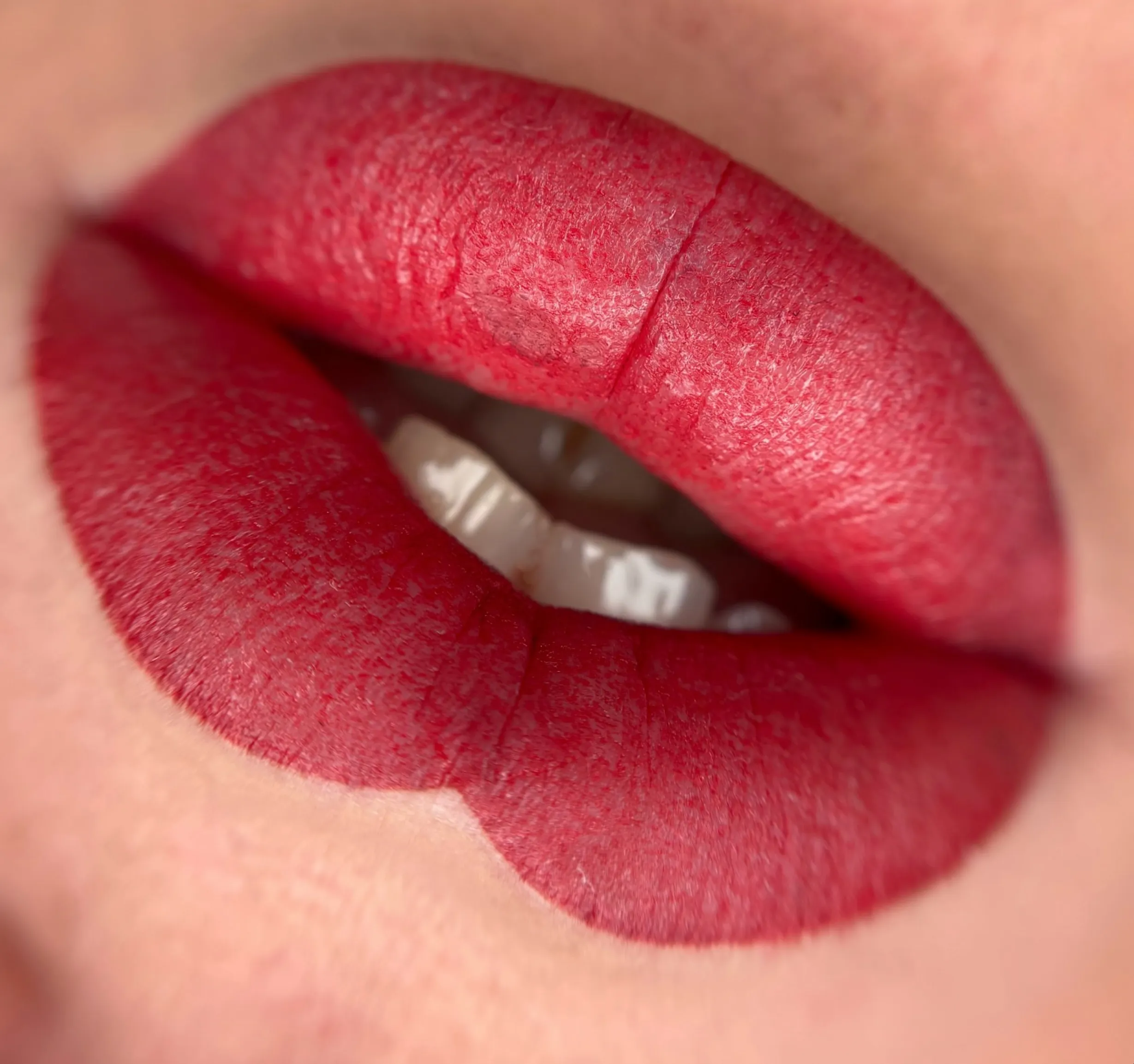 when to get lips wet after tattoo